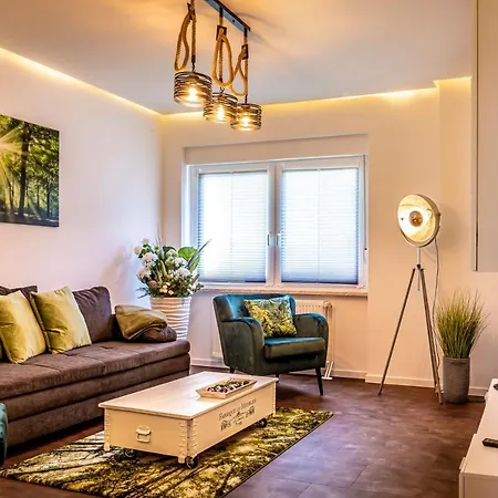 Komfortable Ferienwohnung In Halle Halle  Exterior photo