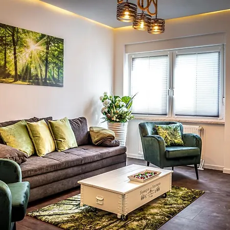 Komfortable Ferienwohnung In Halle Halle  Exterior photo